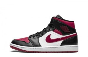 Air Jordan 1 Mid Bred Toe Best Reps sneakers