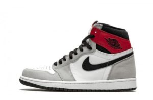 Air Jordan 1 Retro High OG Light Smoke Grey Sneakers Reps