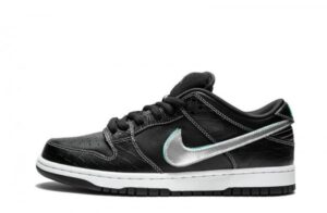 SB Dunk Low Black Diamond Sneakers Reps