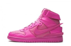 SB Dunk High Cosmic Fuchsia Sneakers Reps