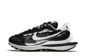 Vaporwaffle Sacai Black White Sneakers Reps