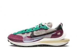 VaporWaffle Sacai Villain Red Sneakers Reps