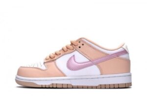 SB Dunk Low Pink Velvet Powder Sneakers Reps