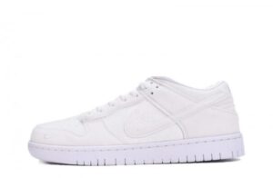 SB Dunk Low White Velvet Sneakers Reps