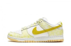 SB Dunk Low Yellow Strike Sneakers Reps